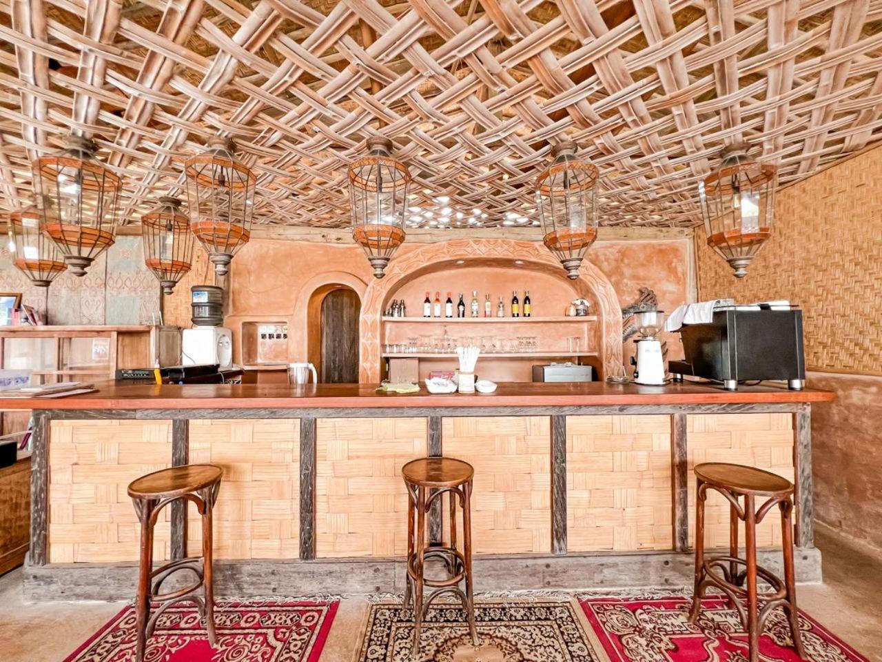 Bungalow Cafe Gili Beachfront Гили-Мено Экстерьер фото